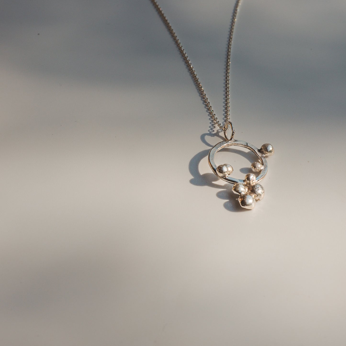 Multitudes 'I' necklace