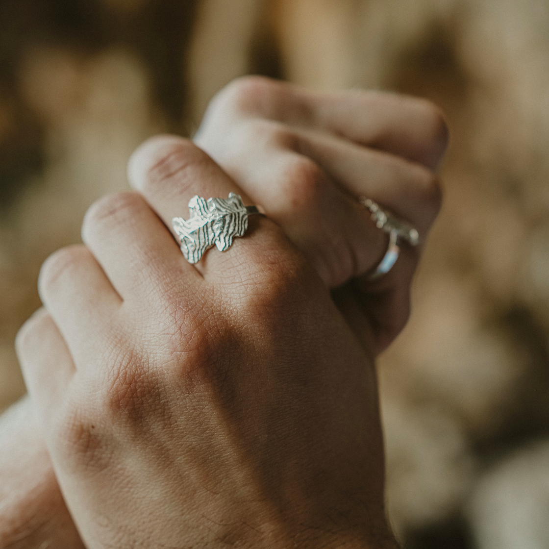 Serpentining ring